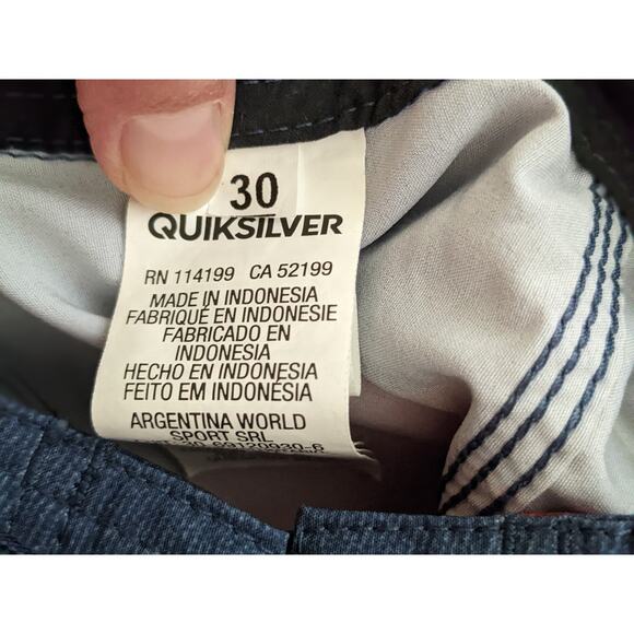 Quiksilver Mens Size 30 Red Blue Stripe Boardshorts Swim Trunks - Picture 4 of 4